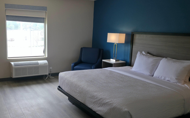Baymont by Wyndham Louisville Southwest