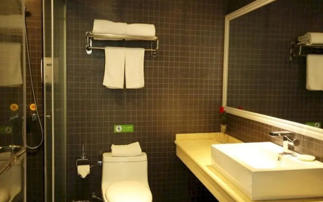 Motel 168 Shanghai Nanhui Huinan Subway Station