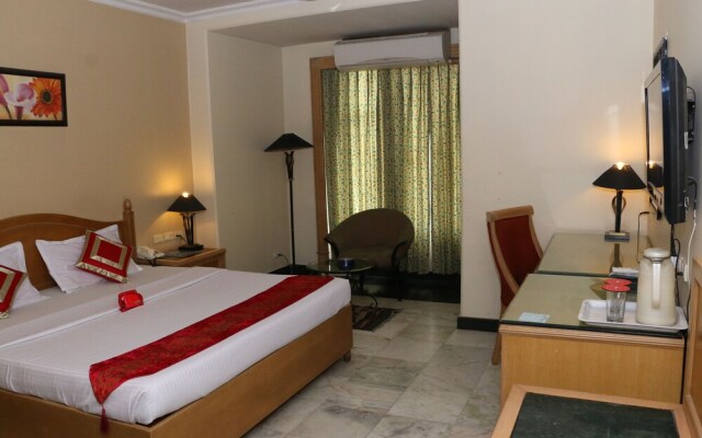 OYO 1898 Hotel Aditya