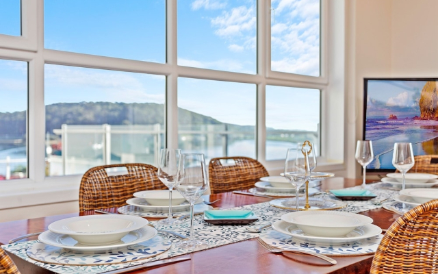 Southbound Escape at the Wharf