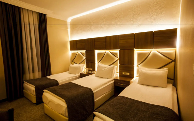 Rumi Hotel