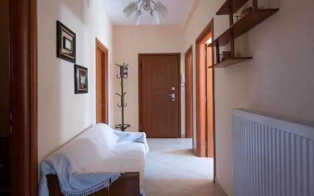 Thomai's apartment