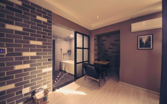 CK Hotel
