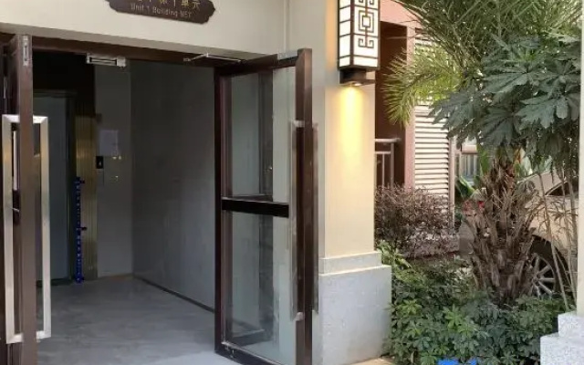 Zixi Homestay (Dai ancient town )