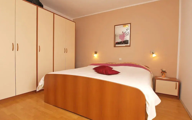 Apartment Neven 810