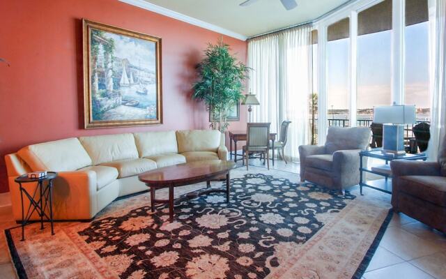 Calming Three Bedroom - Unit Crd0103