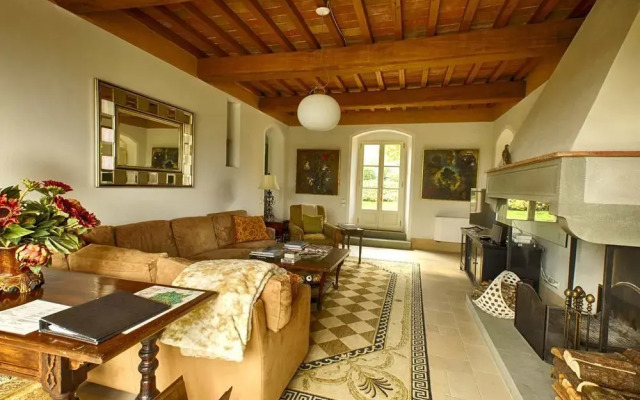 Villa Oliveto - Five Bedroom Home