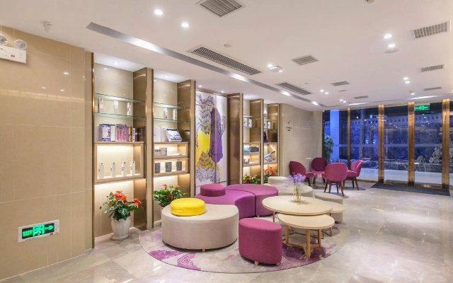 Lavande Hotels Wuhan Guanggu Yangjiawan Metro Station – Lobby – Wuhan