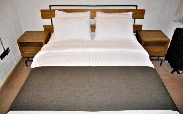 Rooftop Balat Rooms & Apartments Turkuaz Olive