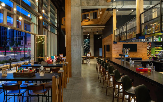 Moxy Minneapolis Downtown