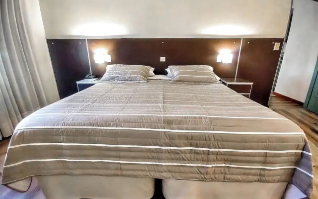 Condor Suites Apart Hotel