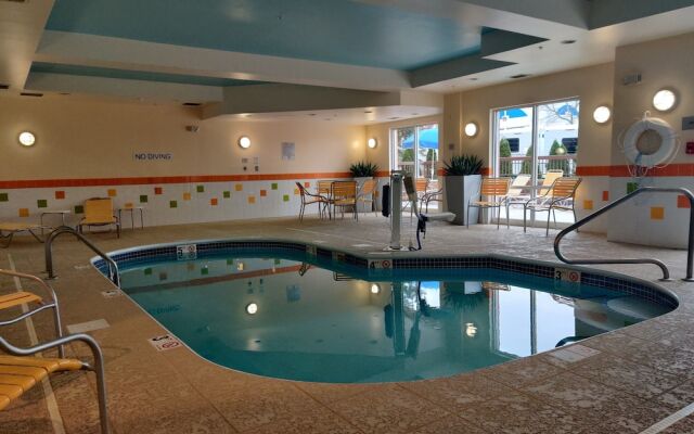 Fairfield Inn & Suites Akron South