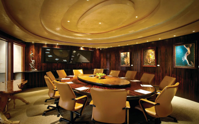 El Monte Sagrado Living Resort & Spa