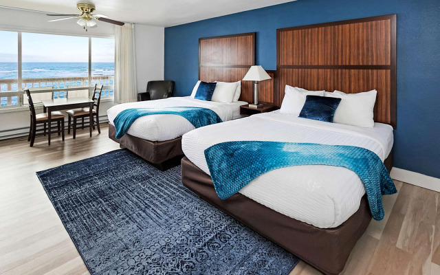 Clarion Inn Surfrider Resort