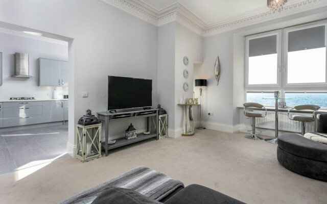 Coastal Retreat - Donnini Apartments
