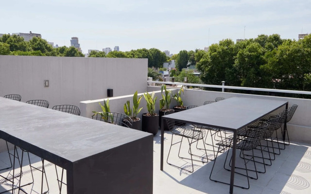 Triplex with rooftop for private use II