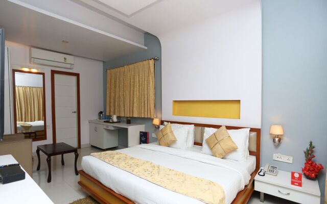 OYO 6315 Golden Leaf Resort