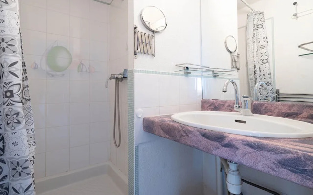 Cosy Apartment in Agde Near Sand Beach