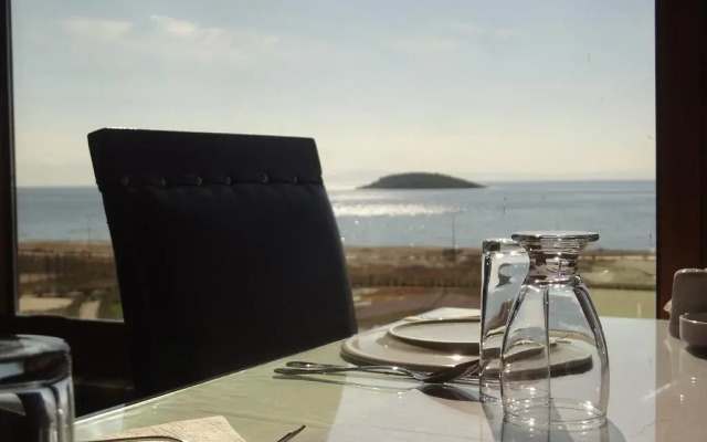 Rosalinda Otel Gumuldur