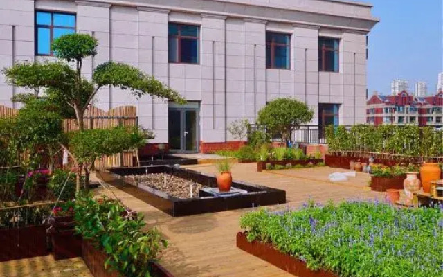 Yating Hotel (Rizhao Station RT Mart Branch)