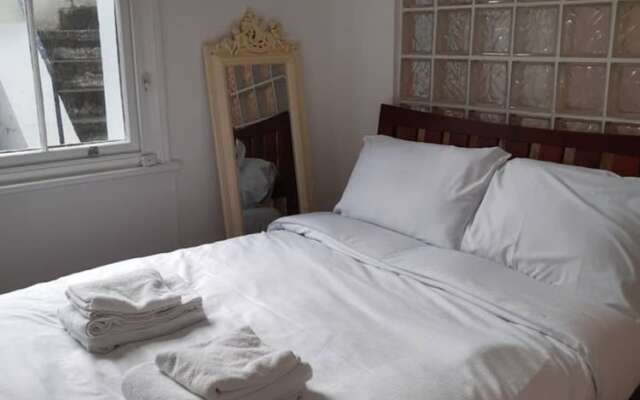 Cosy & Bright 1 Bed Flat Near Hove Station