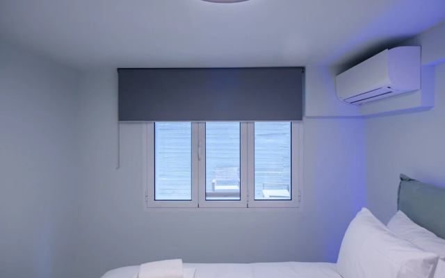 Lovely underground nest with prv terrace