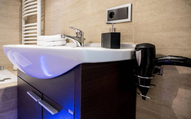 The Queen Luxury Apartments - Villa Marilyn