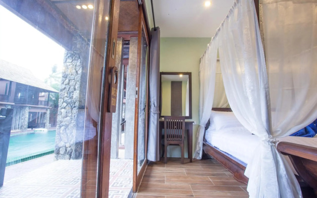 Koh Tao Beach Club
