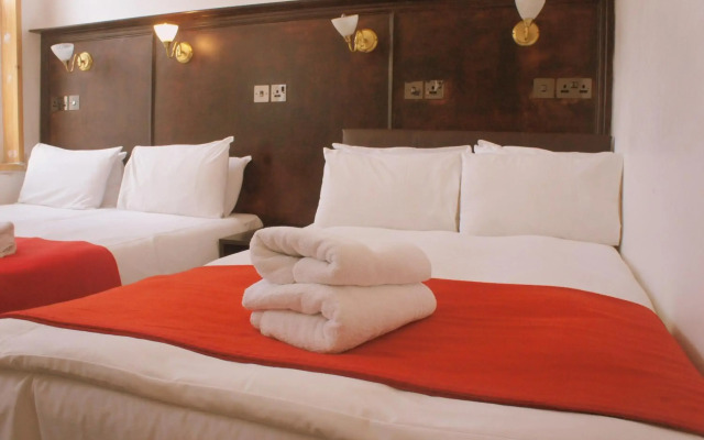 Plaza London Hotel
