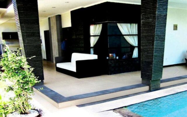 Sri Devi Villas