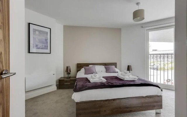 Modern 2BR Townhouse with Private Terrace
