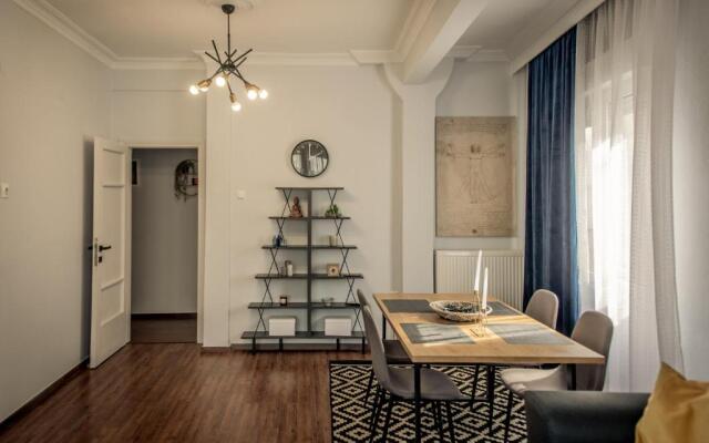 Poseidon's Apartment on White Tower Midas Home