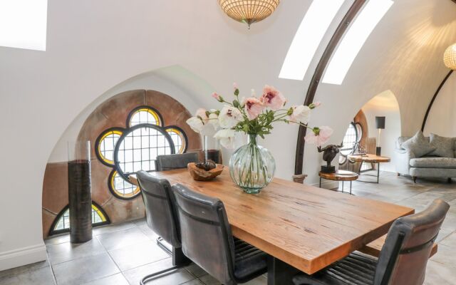 Penthouse St. Mary's Church