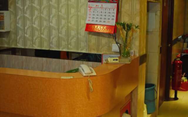 Royal Capital Hotel