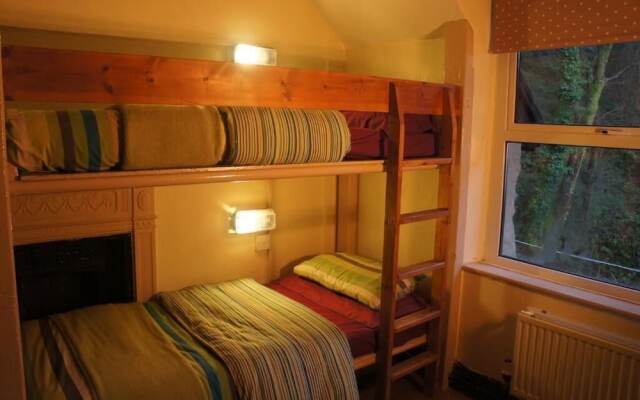 The Vagabond Bunkhouse & Pizzaria - Hostel