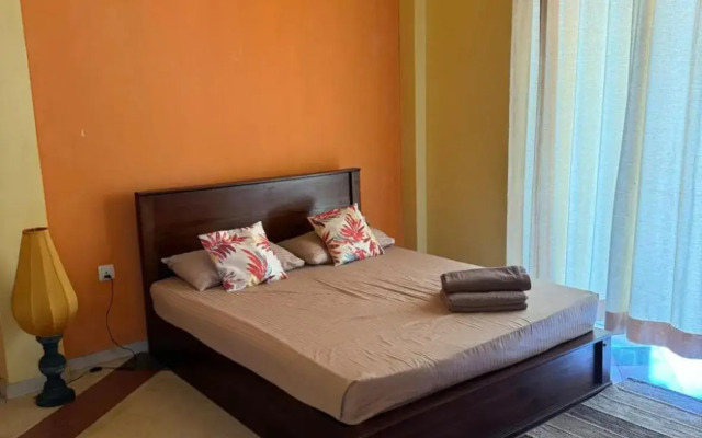 Cheerful One Bedroom Apartment