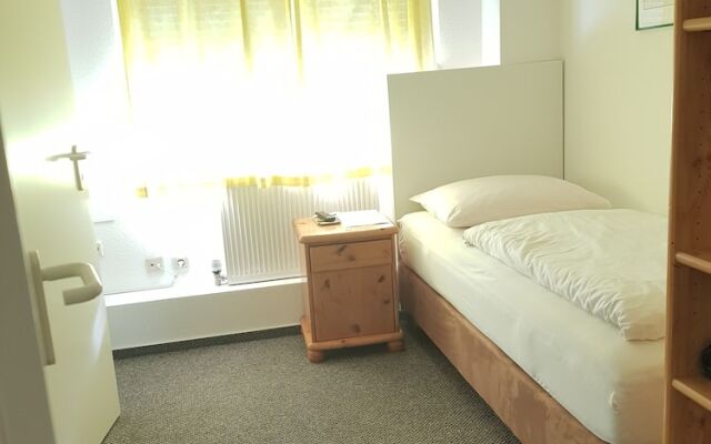 Hotel - Pension - Weller