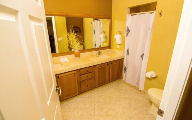 Bonita 701 - 3 Br Condo
