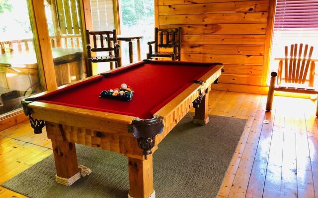 Creekside Dreams - One Bedroom Cabin