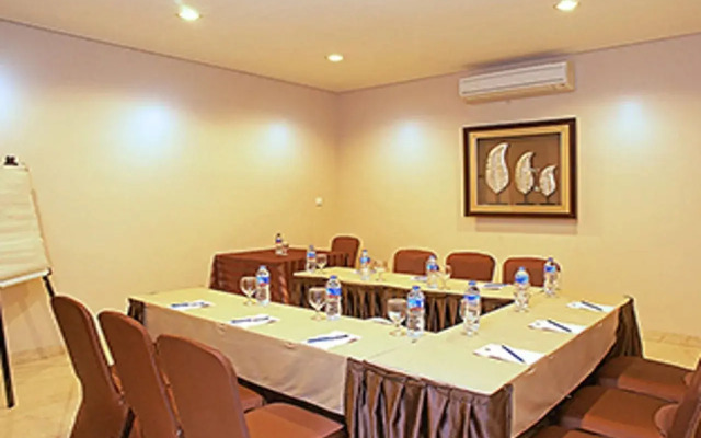 OYO 1699 Verona Residence