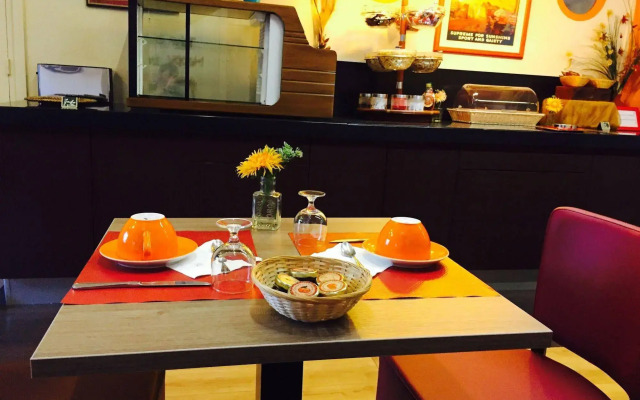 Logis Hôtel du Midi - Saint Etienne Sud