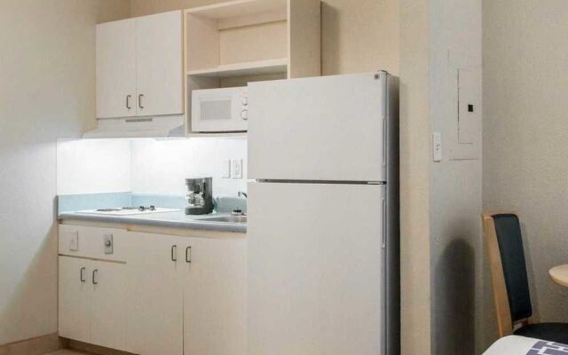 Suburban Extended Stay Hilton Head