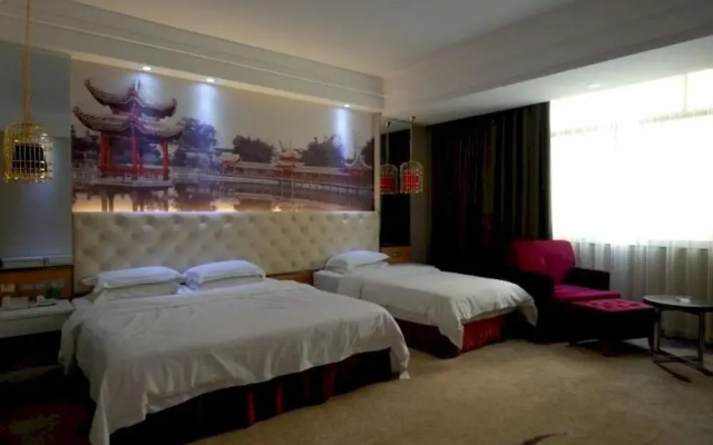 Hezhou Joy City Hotel
