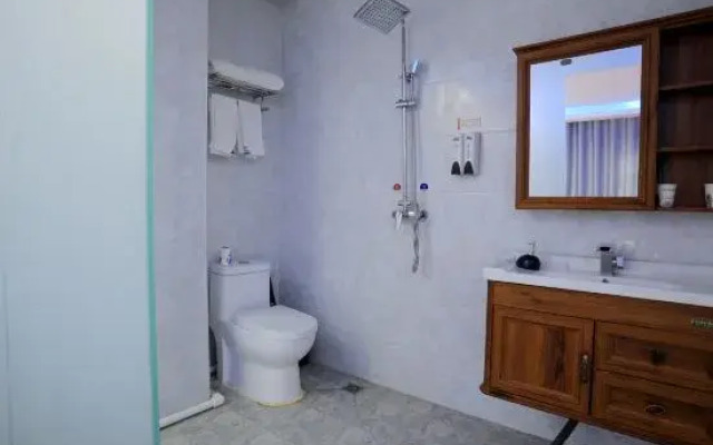 Bingshan Laike Business Hotel