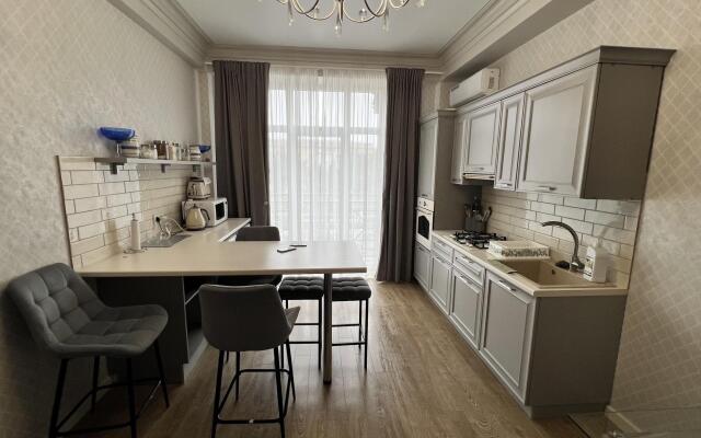 Apartments on Suleiman Stalsky street 7
