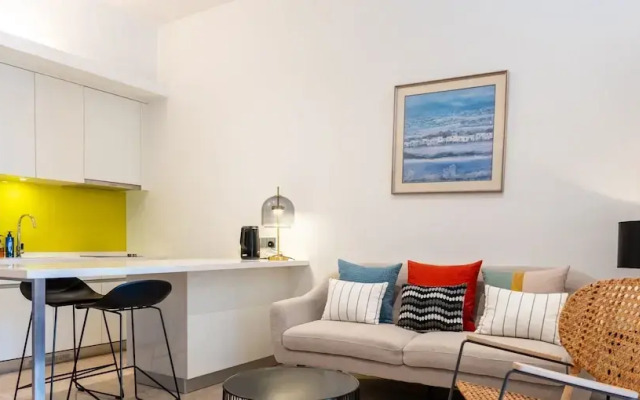 The Signature - Serviced residence