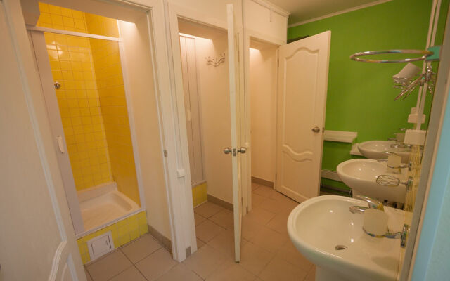 Polyanka Hostel