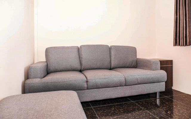 Hotel O Candi Residence