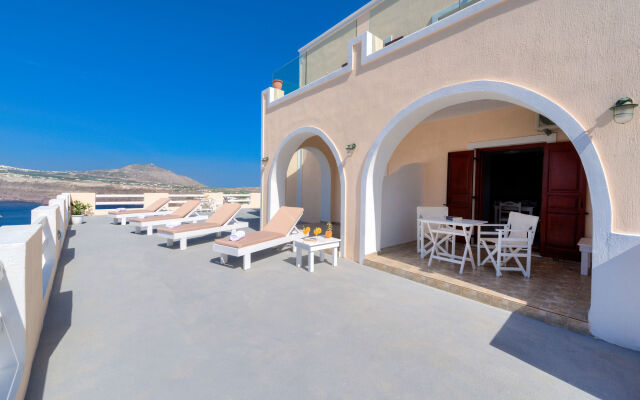 Akrotiri Apartments