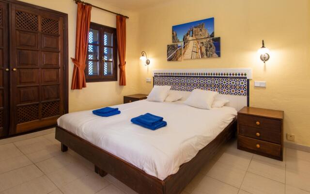 Altamar 44 balcony&pool By CanariasGetaway